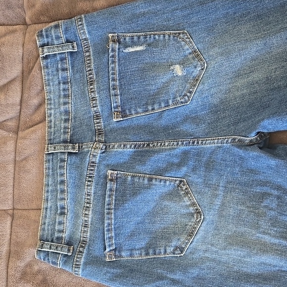 Flared Jeans - Picture 3 of 6